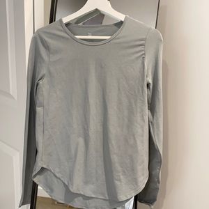 long sleeve exercise shirt